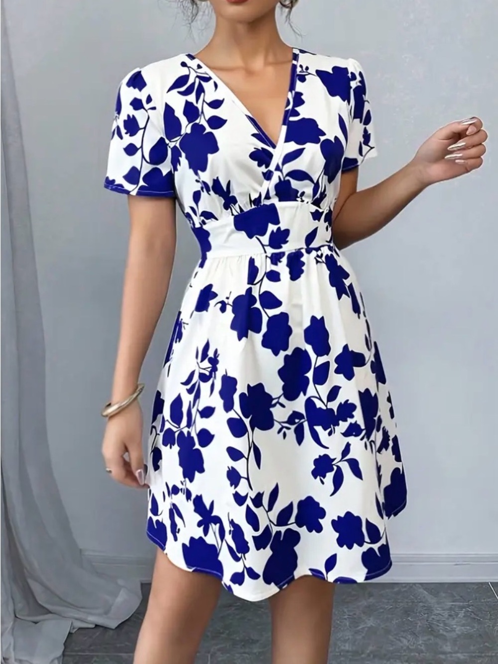 Floral V-Neck A-Line Dress in White and Blue